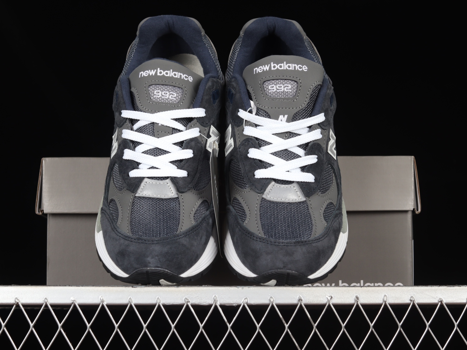 New Bal*nce 992 Navy Grey M992GG