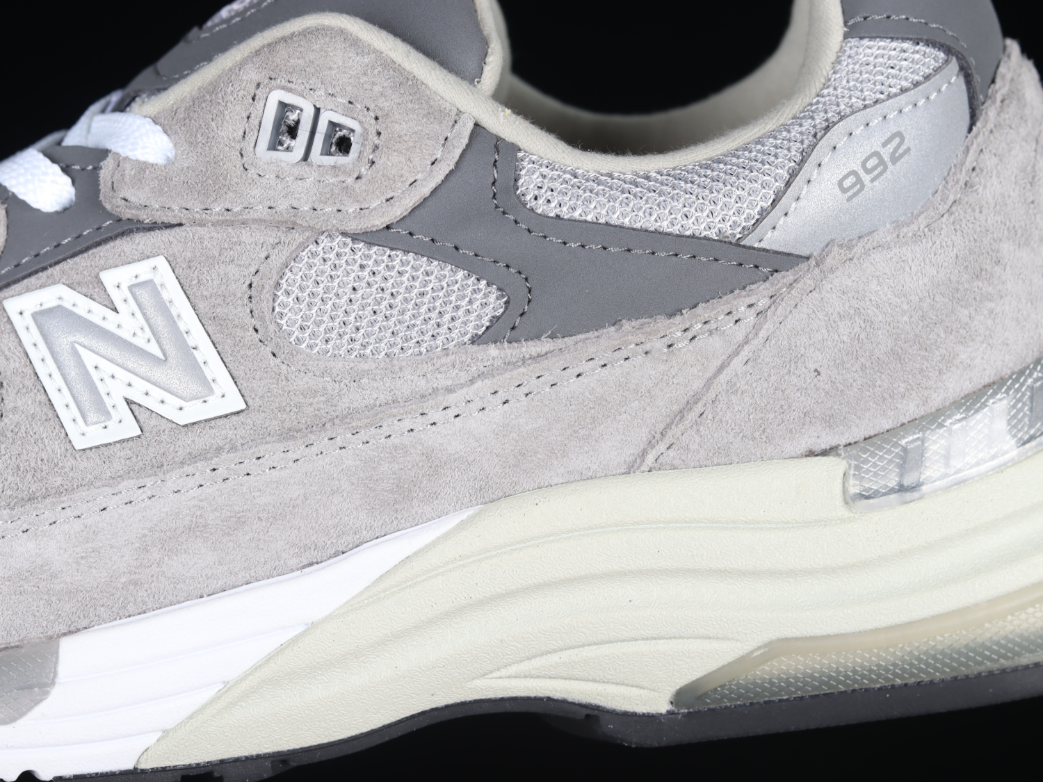 New Bal*nce 992 Grey M992GR