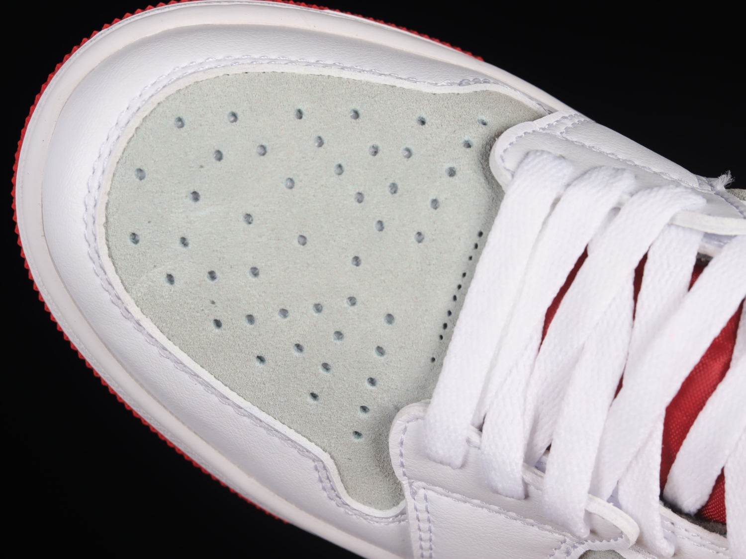 Jordan 1 High Zoom Air CMFT Hare CT0978-100
