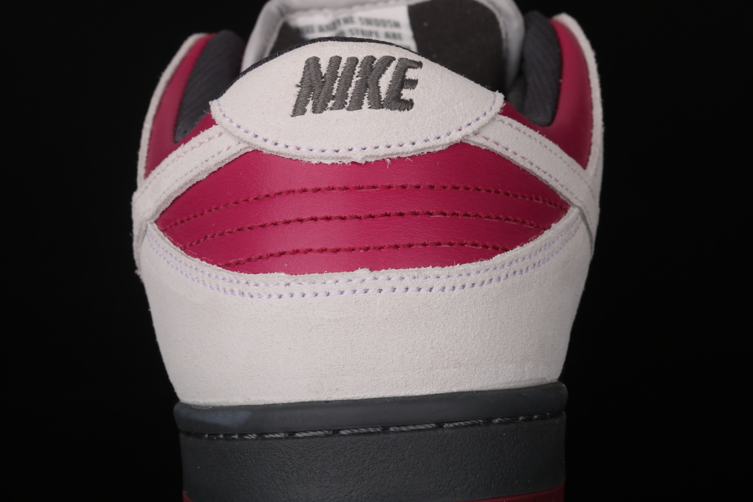Nike SB Dunk Low Atmosphere Grey True Berry  BQ6817-001