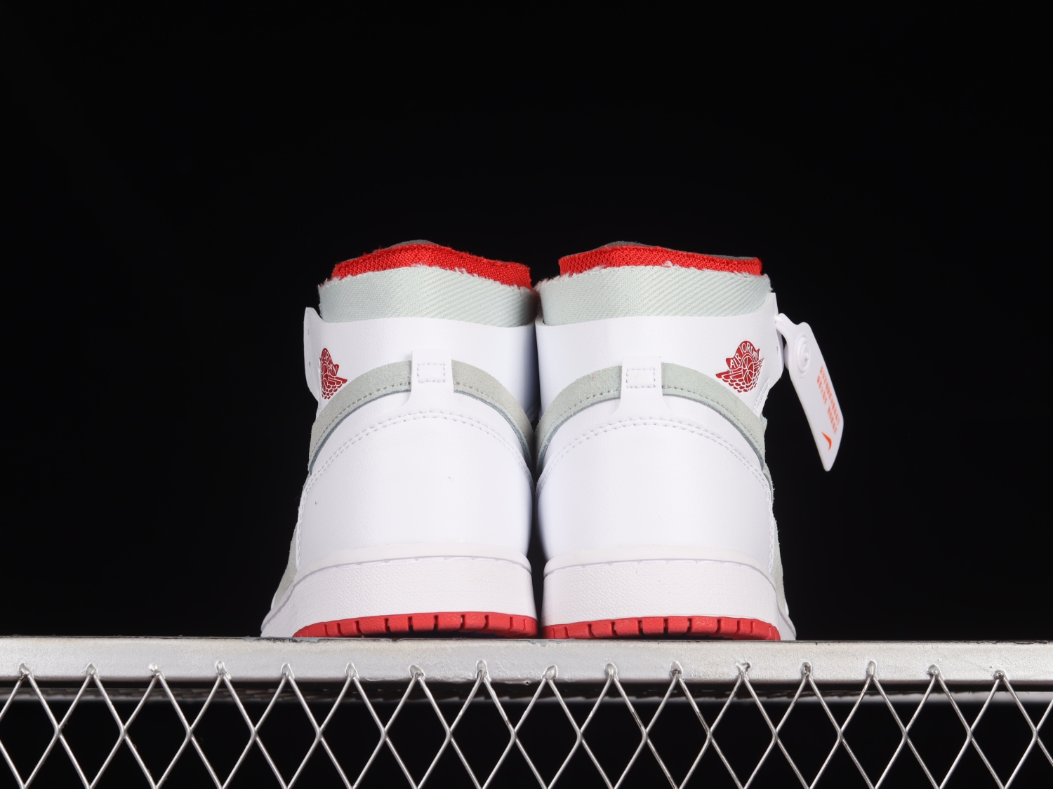 Jordan 1 High Zoom Air CMFT Hare CT0978-100