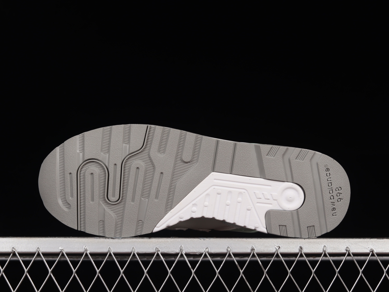 New Bal*nce 998 White Tan M998ENE