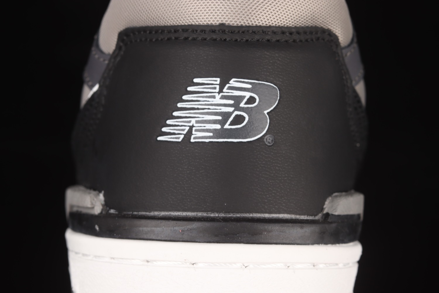 New Bal*nce 550 Shadow BB550SR1