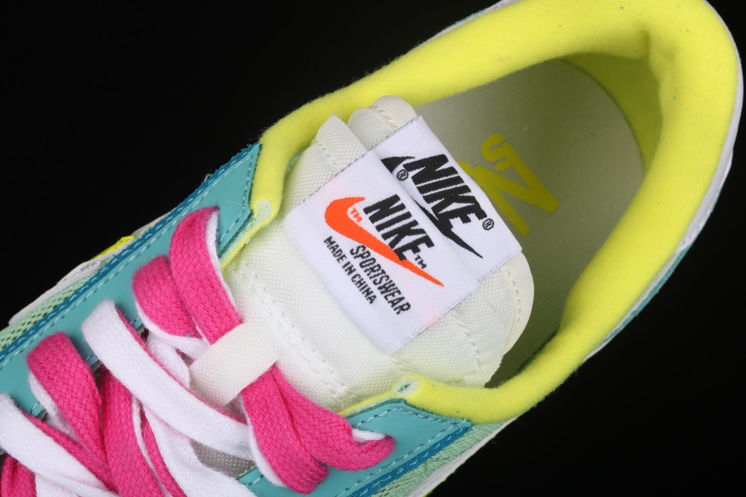 SACAI x NIKE LDV Waffle BV0073-600