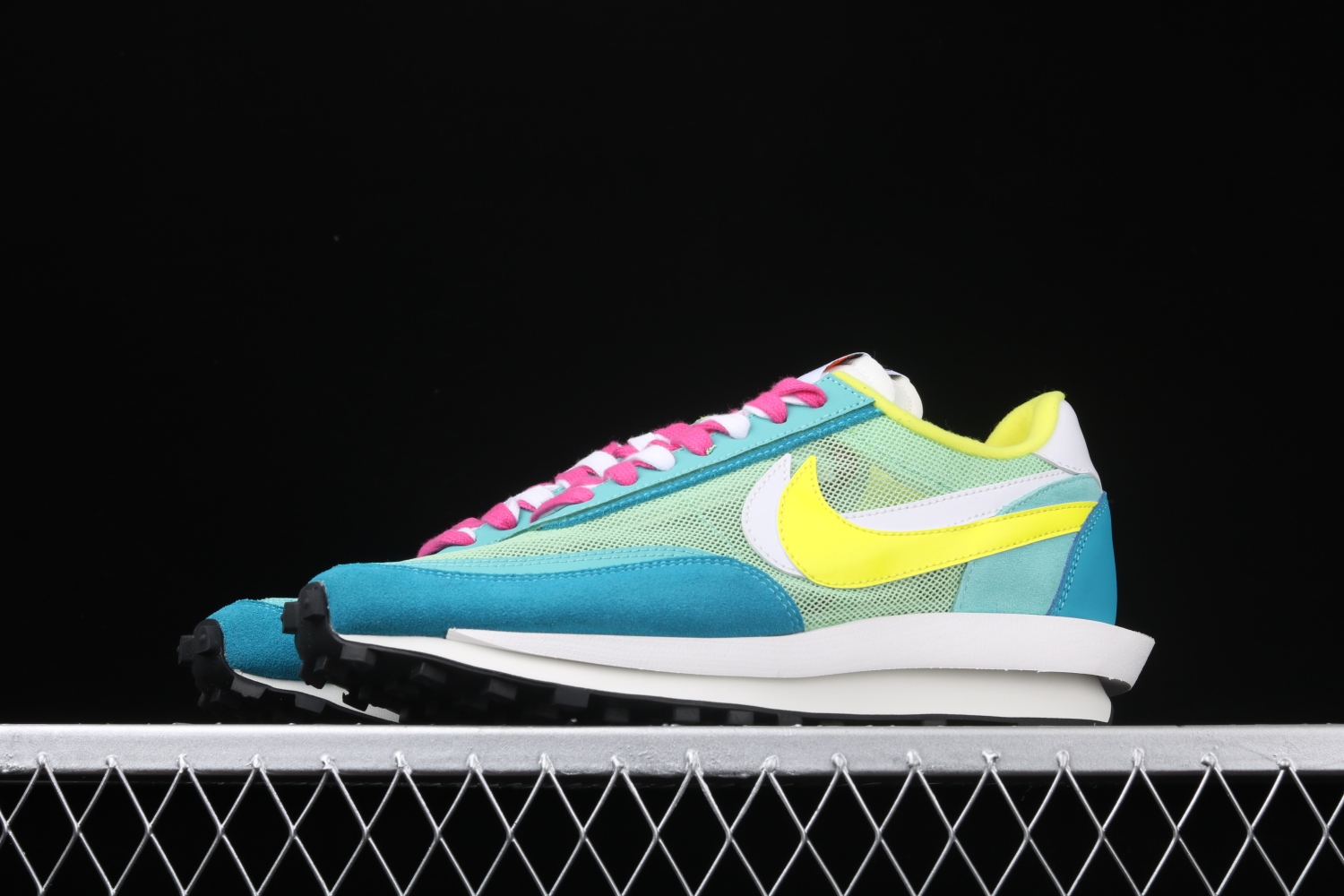 SACAI x NIKE LDV Waffle BV0073-600