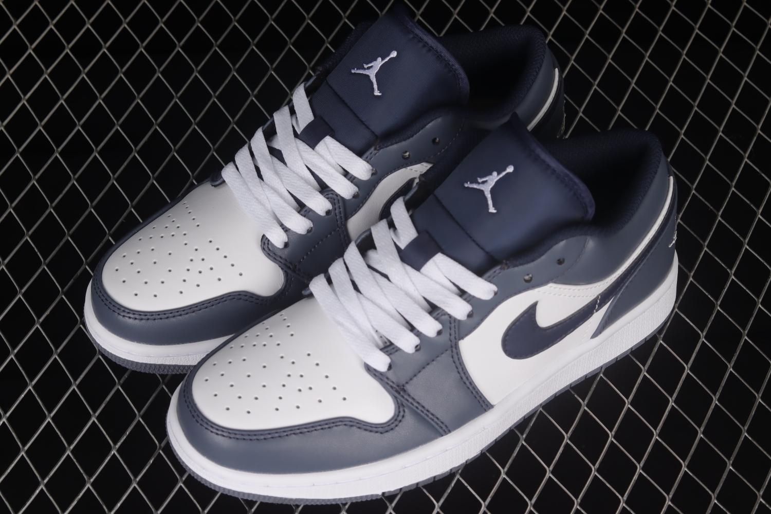 Jordan 1 Low Ashen Slate 553558-414
