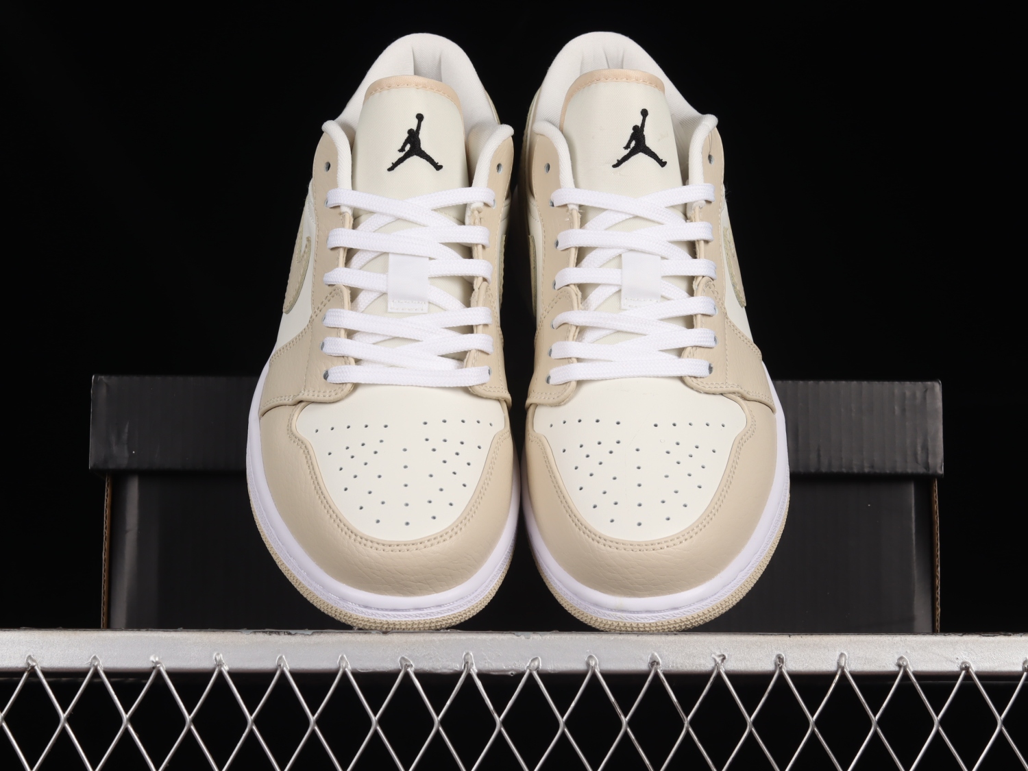 Jordan 1 Low SE Sail Rattan University Red FB7168-121