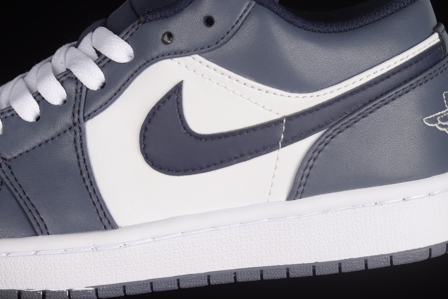 Jordan 1 Low Ashen Slate 553558-414