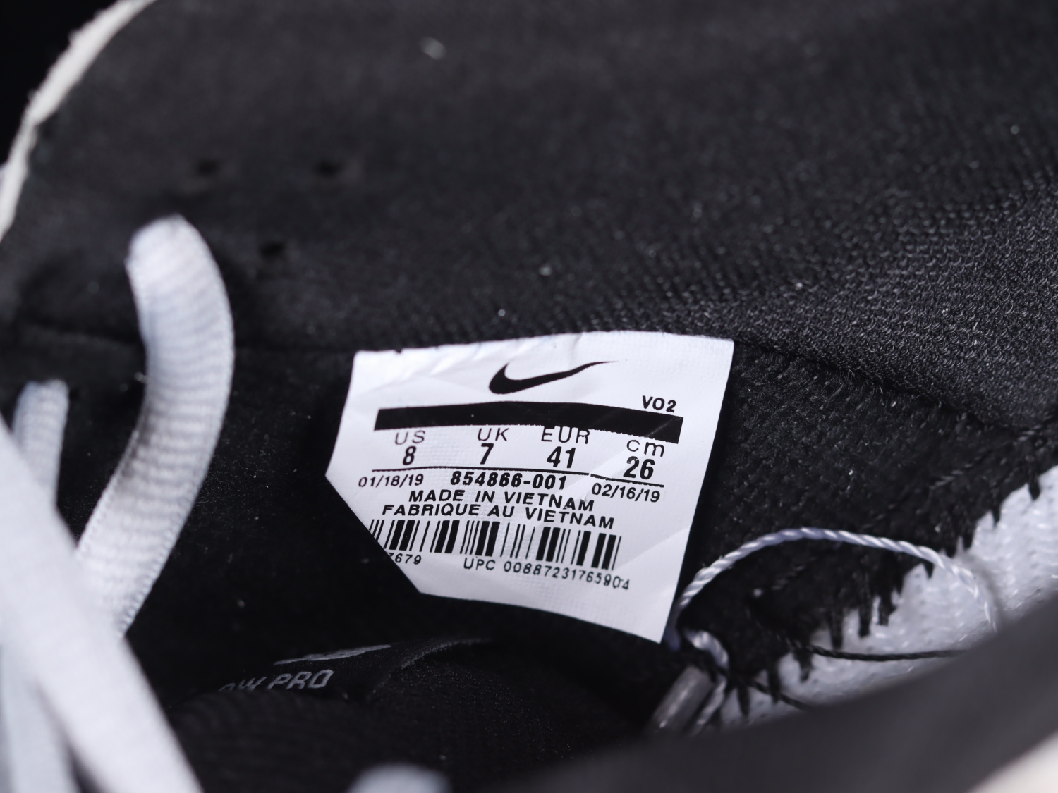 Nike SB Zoom Dunk Low Pro Black Wolf Grey White 854866-001