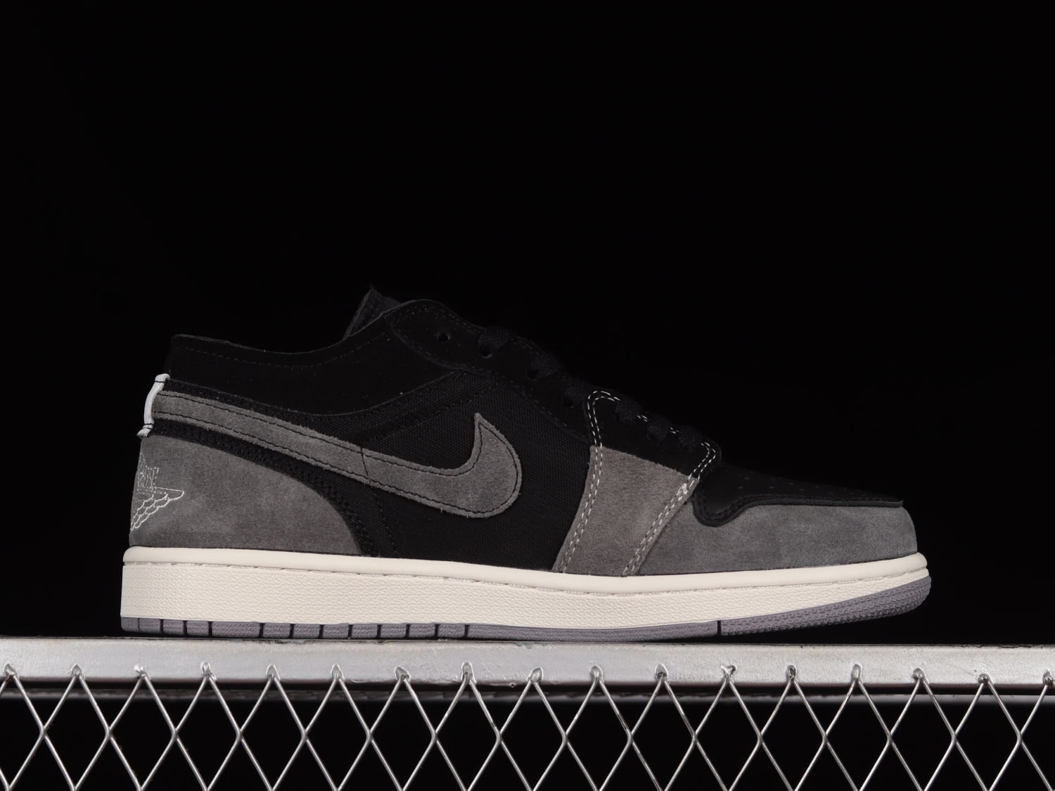 Jordan 1 Low Craft Inside Out Black DN1635-001
