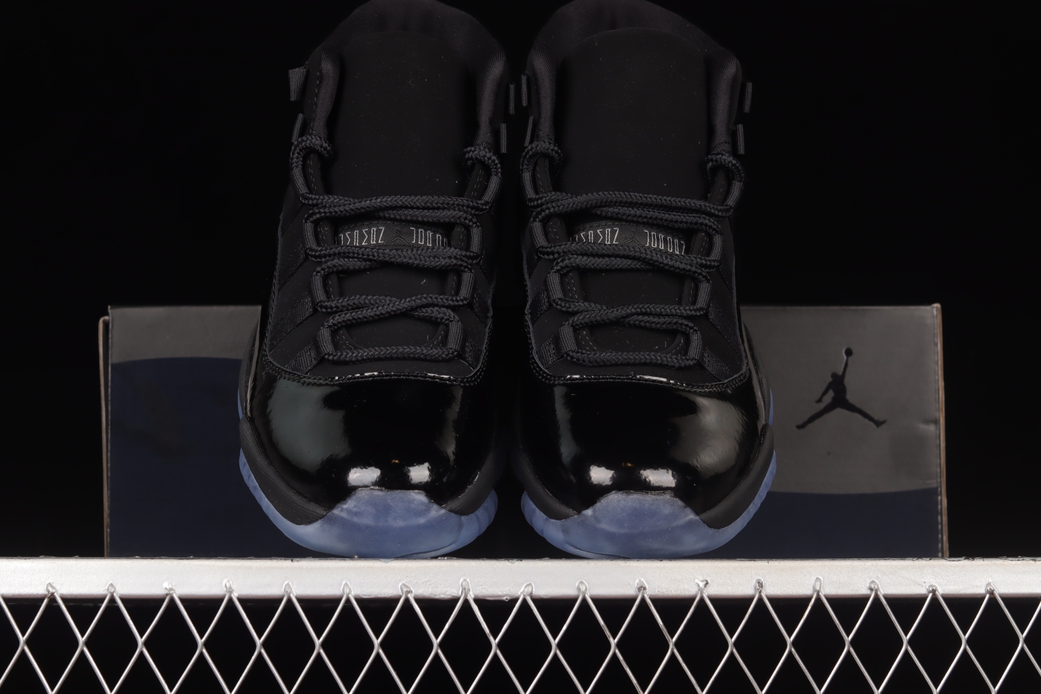 Jordan 11 Retro Cap and Gown 378037-005