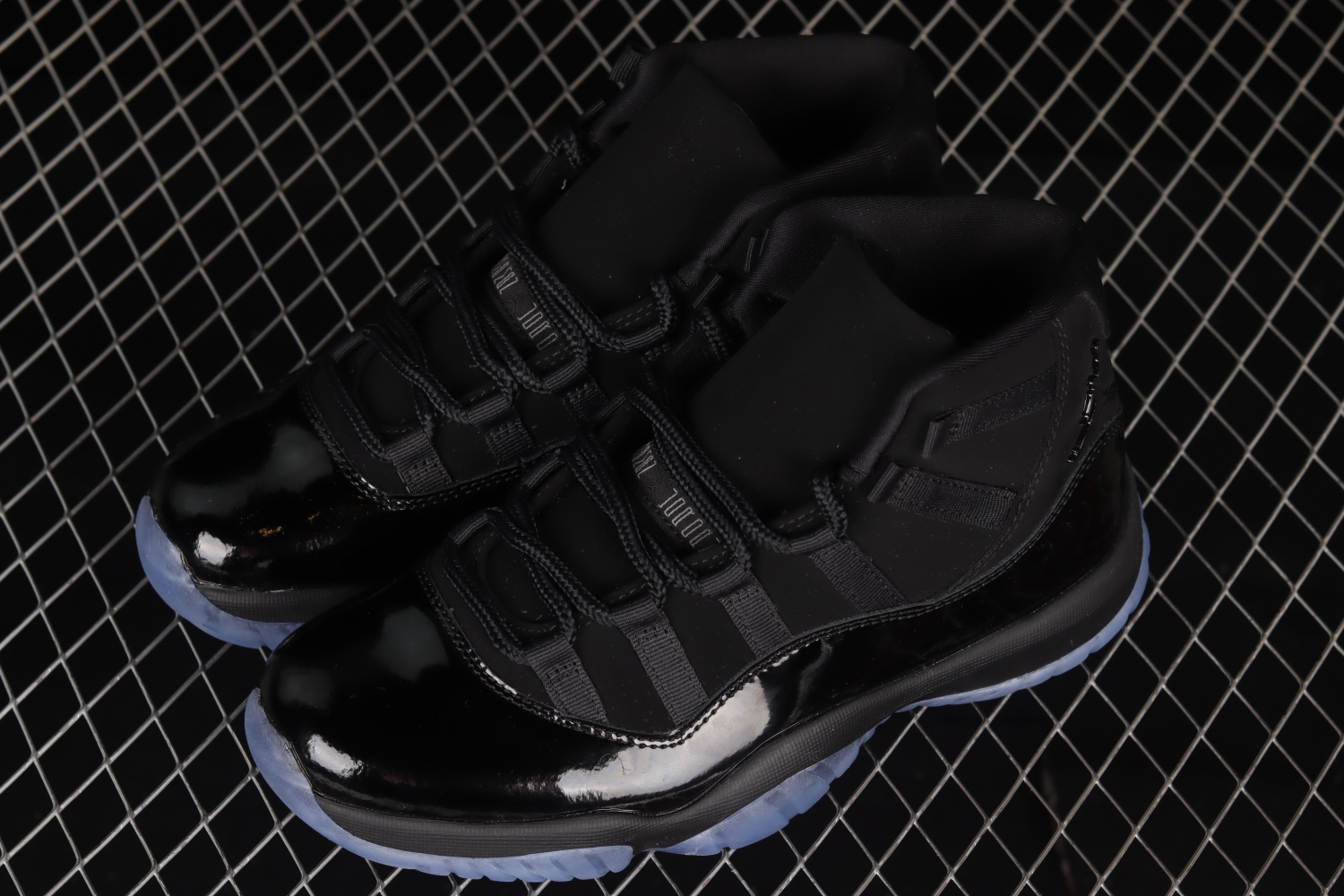 Jordan 11 Retro Cap and Gown 378037-005