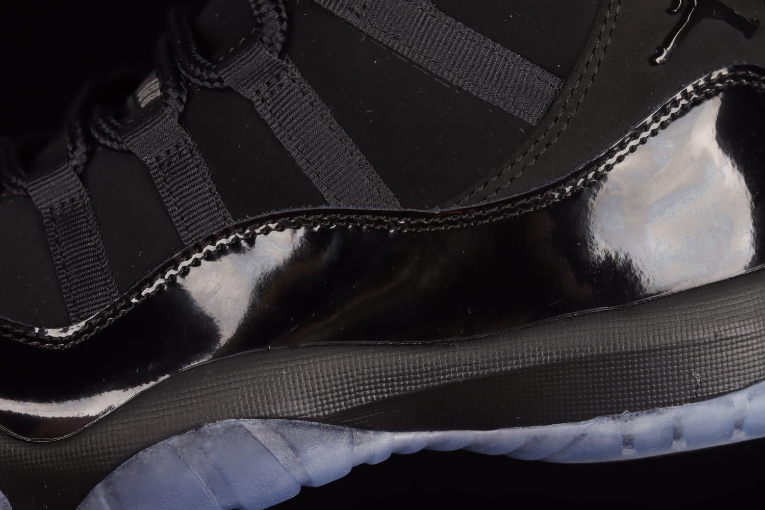 Jordan 11 Retro Cap and Gown 378037-005