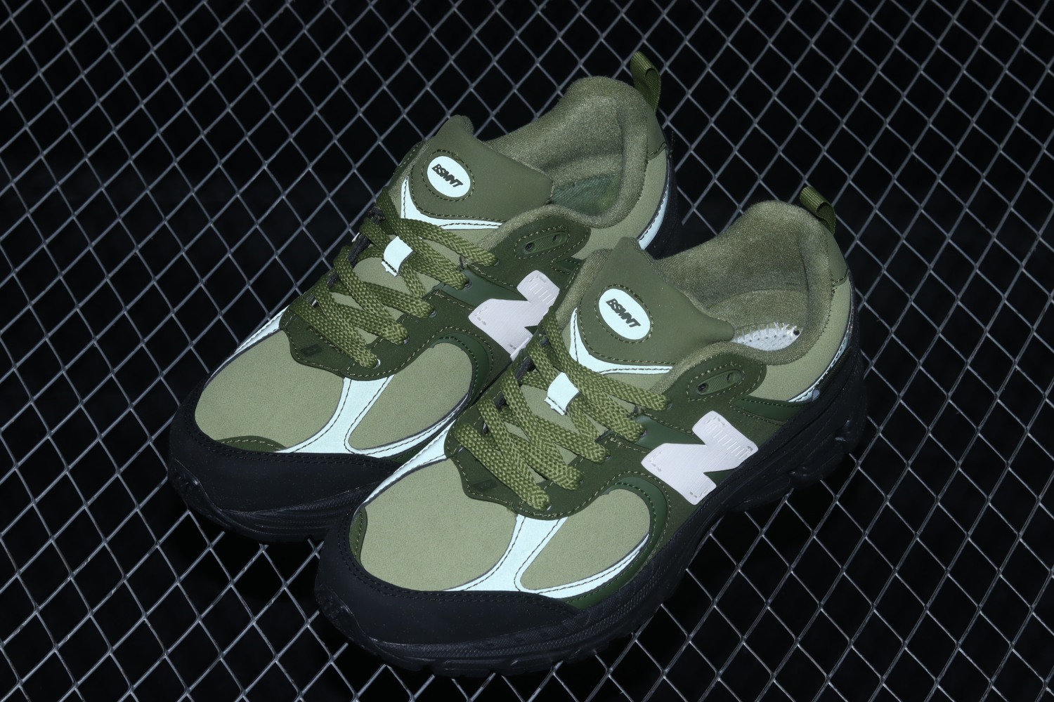 New Bal*nce 2002R The Basement Olive Black M2002RBB