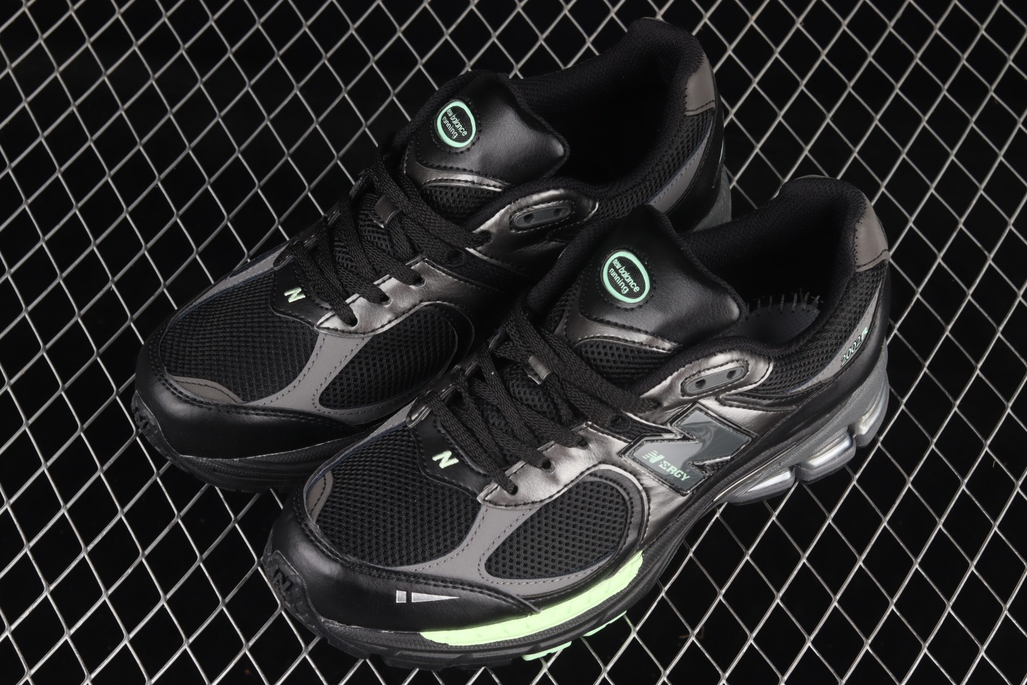 New Bal*nce 2002R Black Silver Green M2002RLD