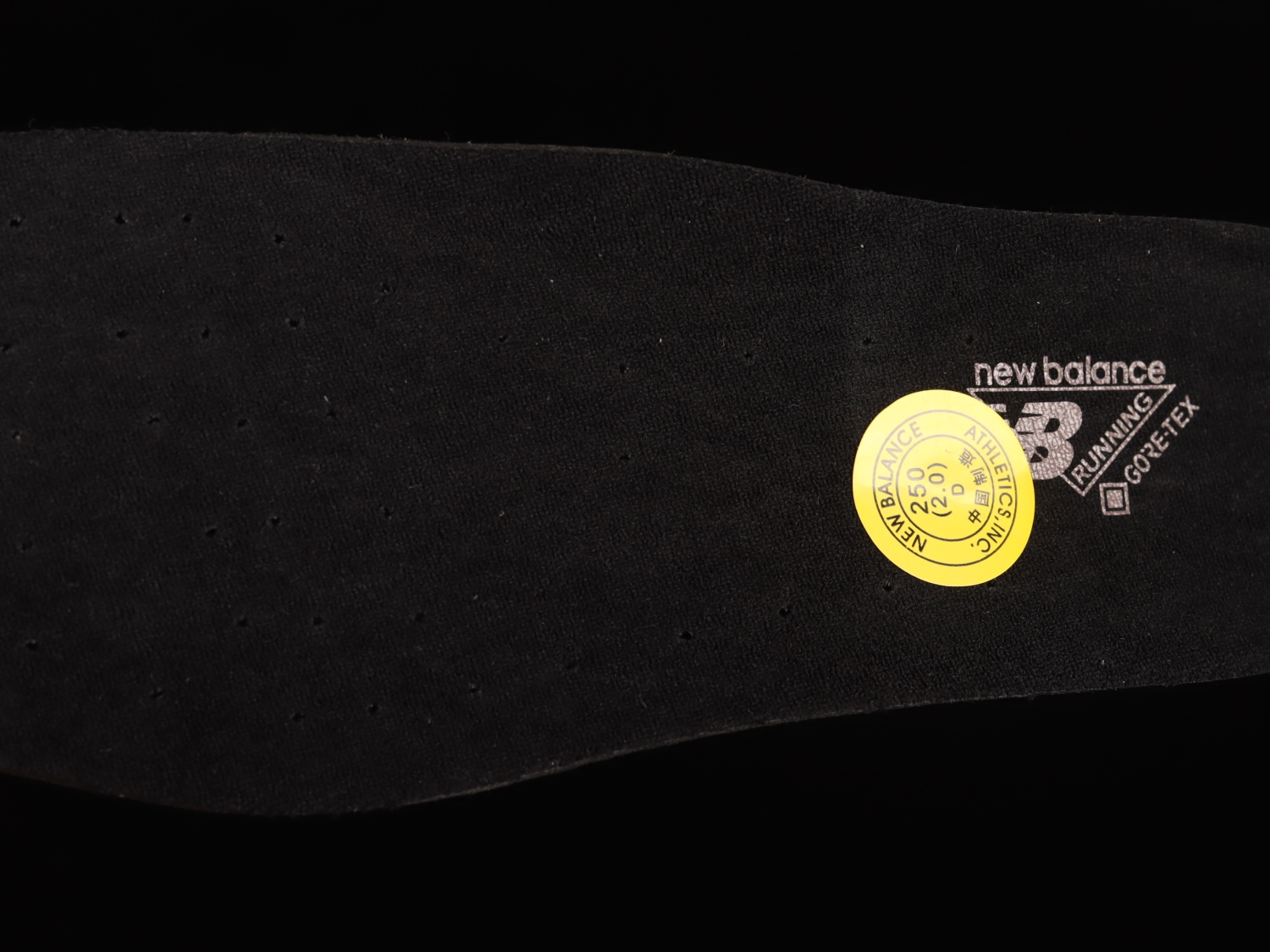 New Bal*nce 2002R Gore-Tex Magnet Mood Indigo  M2002RXA