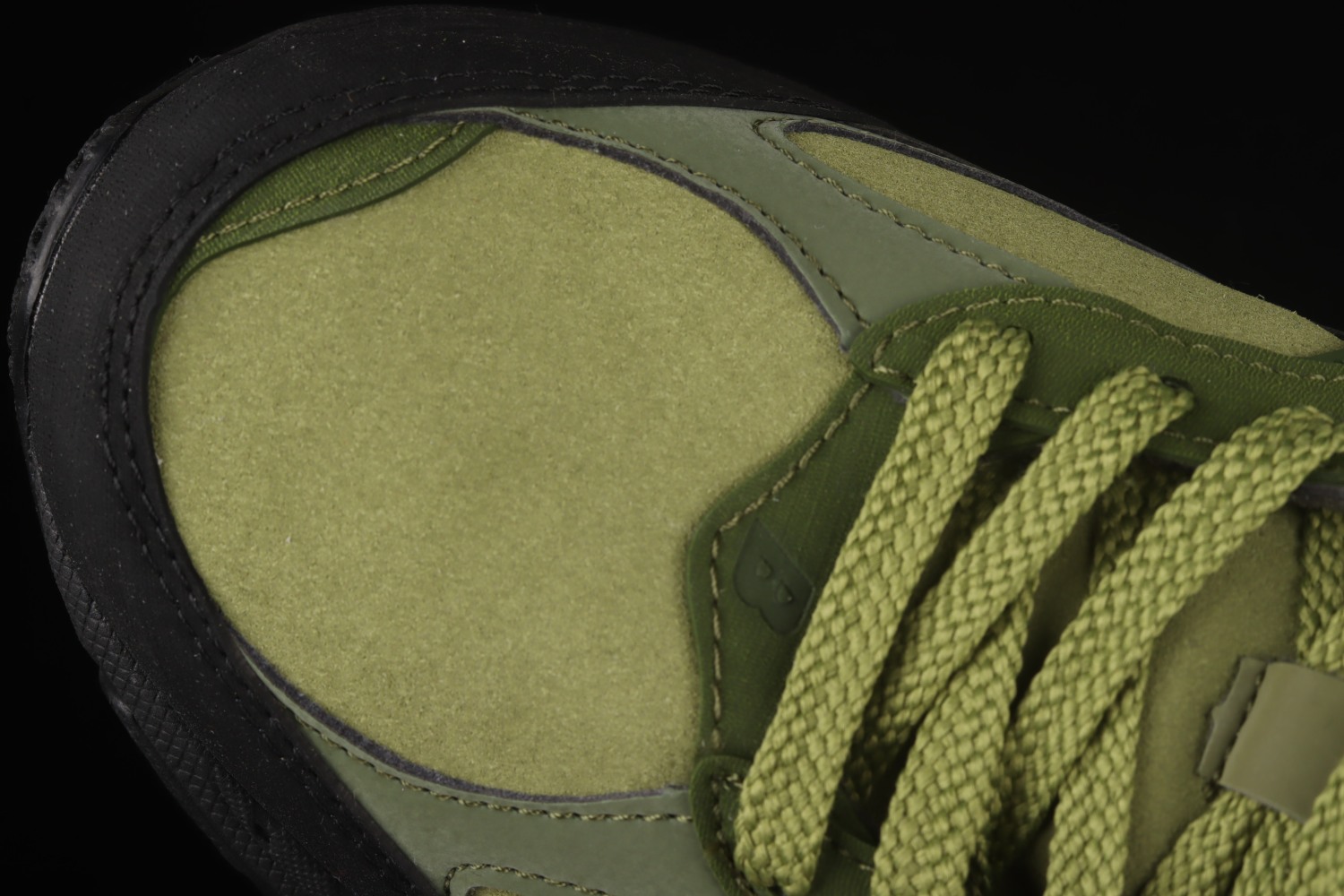 New Bal*nce 2002R The Basement Olive Black M2002RBB