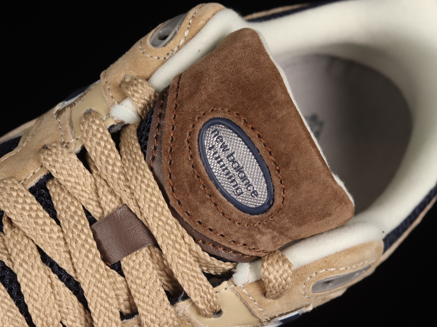 New Bal*nce 2002R Beige Navy Blue ML2002R5