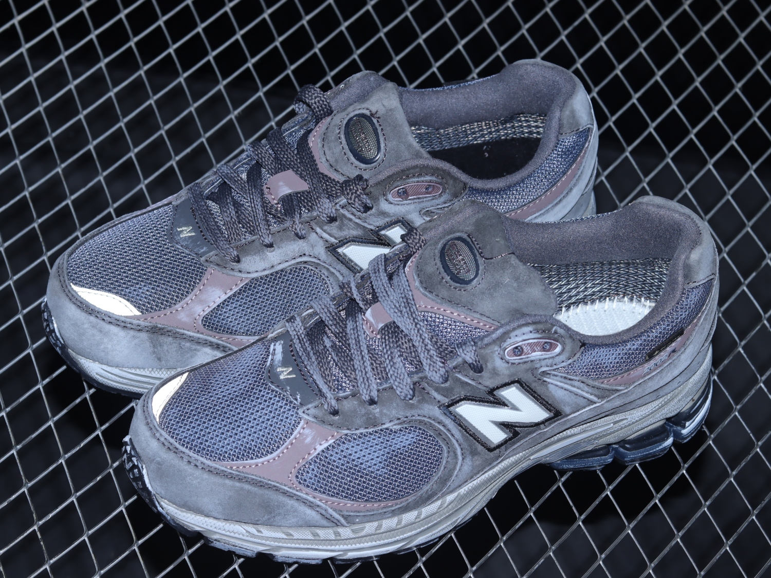 New Bal*nce 2002R Gore-Tex Magnet Mood Indigo  M2002RXA