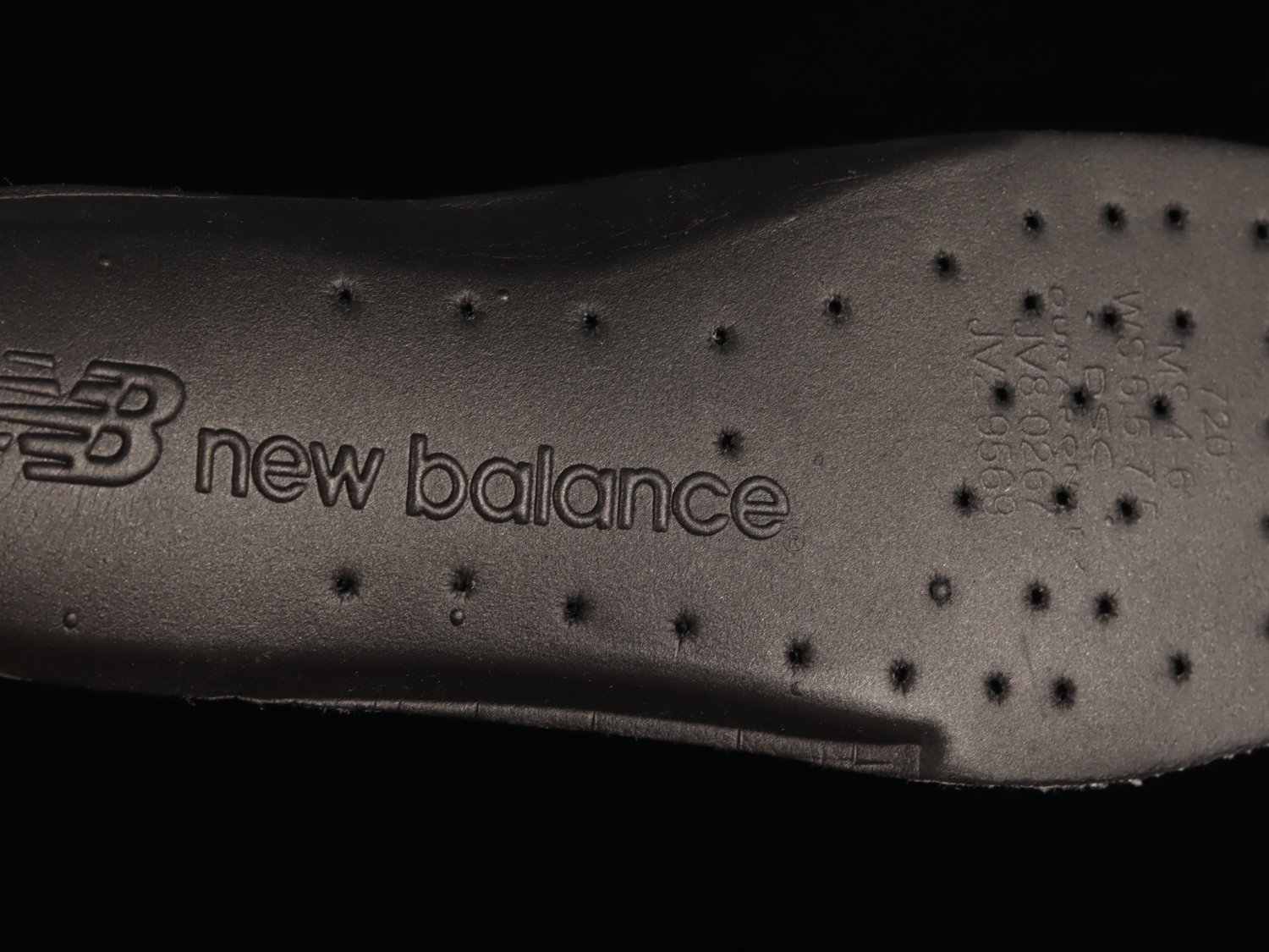 New Bal*nce 2002R Beige Navy Blue ML2002R5
