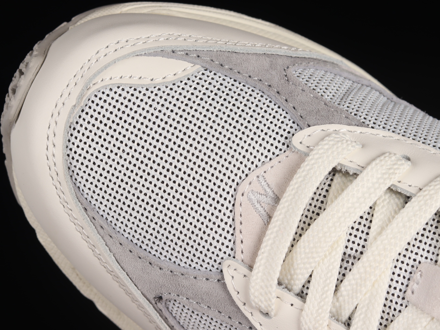 New Bal*nce 2002R White Sea Salt M2002RWP