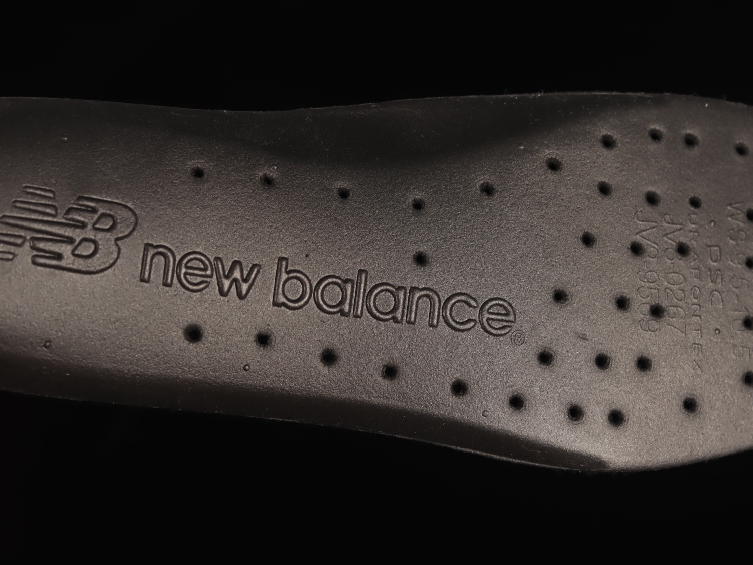 New Bal*nce 2002R Gore-Tex Magnet Mood Indigo  M2002RXA