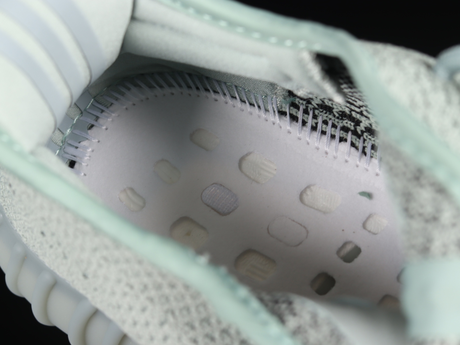 adidas Yeezy Boost 350 V2 Salt HQ2060