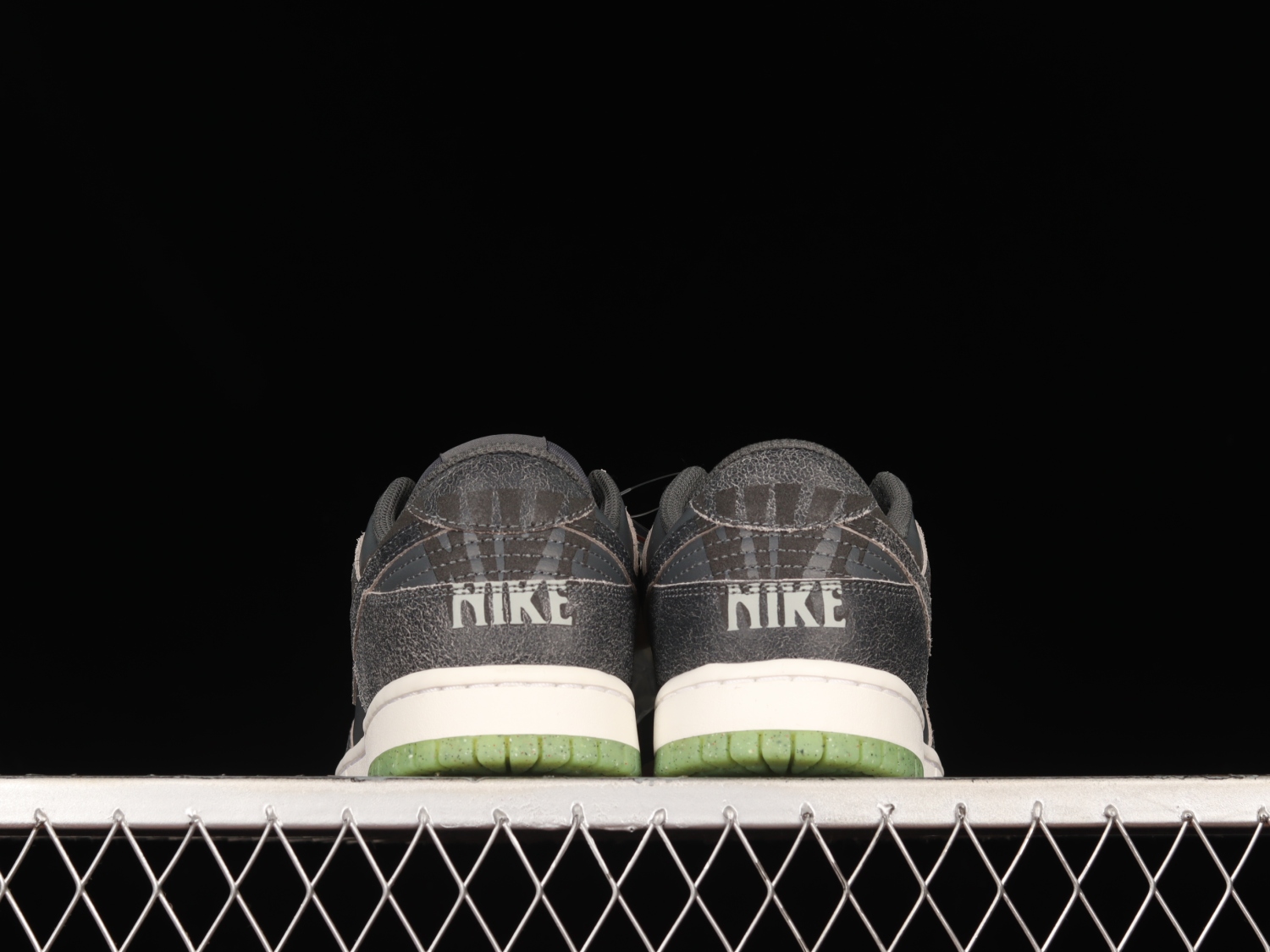 Nike Dunk Low Retro PRM Halloween (2022) DQ7681-001