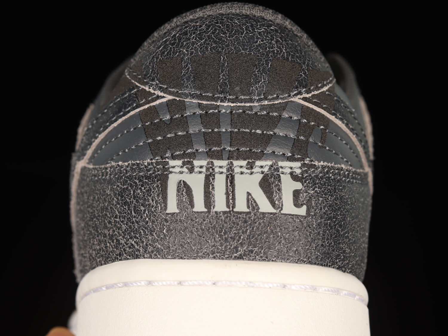 Nike Dunk Low Retro PRM Halloween (2022) DQ7681-001