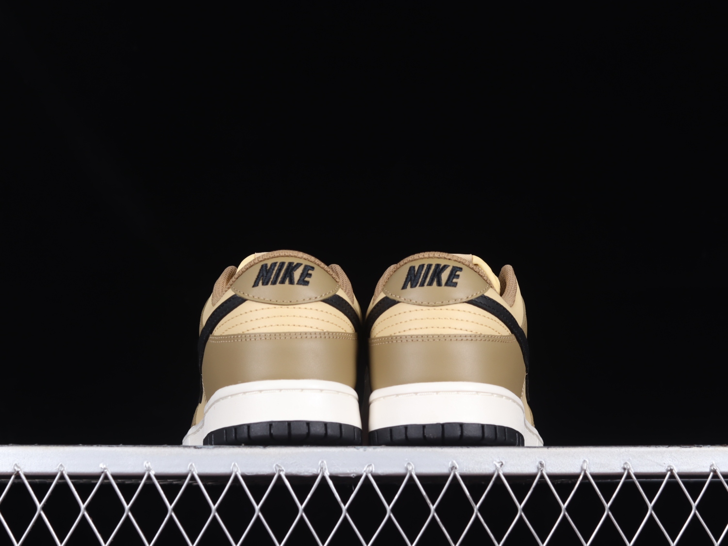 Nike Dunk Low Dark Driftwood (W) DD1503-200