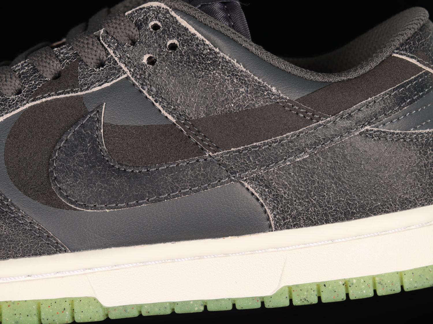 Nike Dunk Low Retro PRM Halloween (2022) DQ7681-001