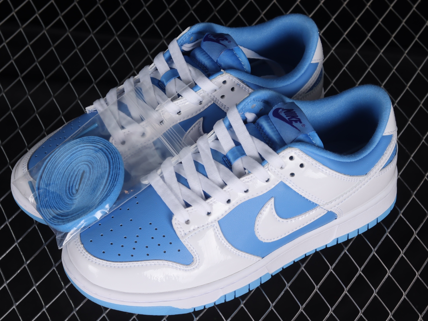 Nike Dunk Low Reverse UNC (W)  DJ9955-101