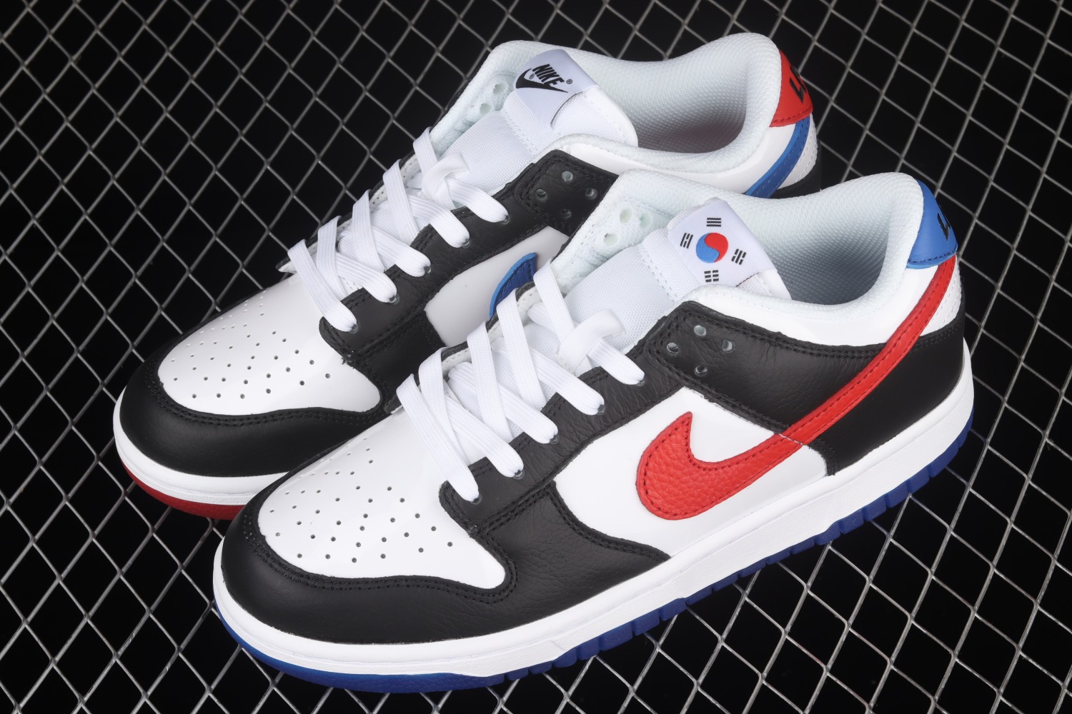 Nike Dunk Low South Korea DM7708-100
