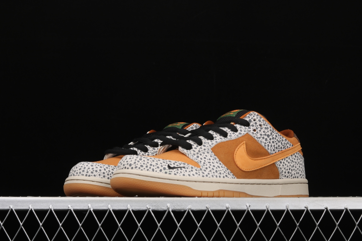Nike SB Dunk Low Safari CD2563-002