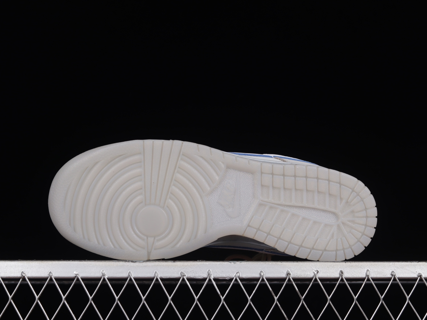 Nike Dunk Low Wolf Grey Pure Platinum  DX3722-001
