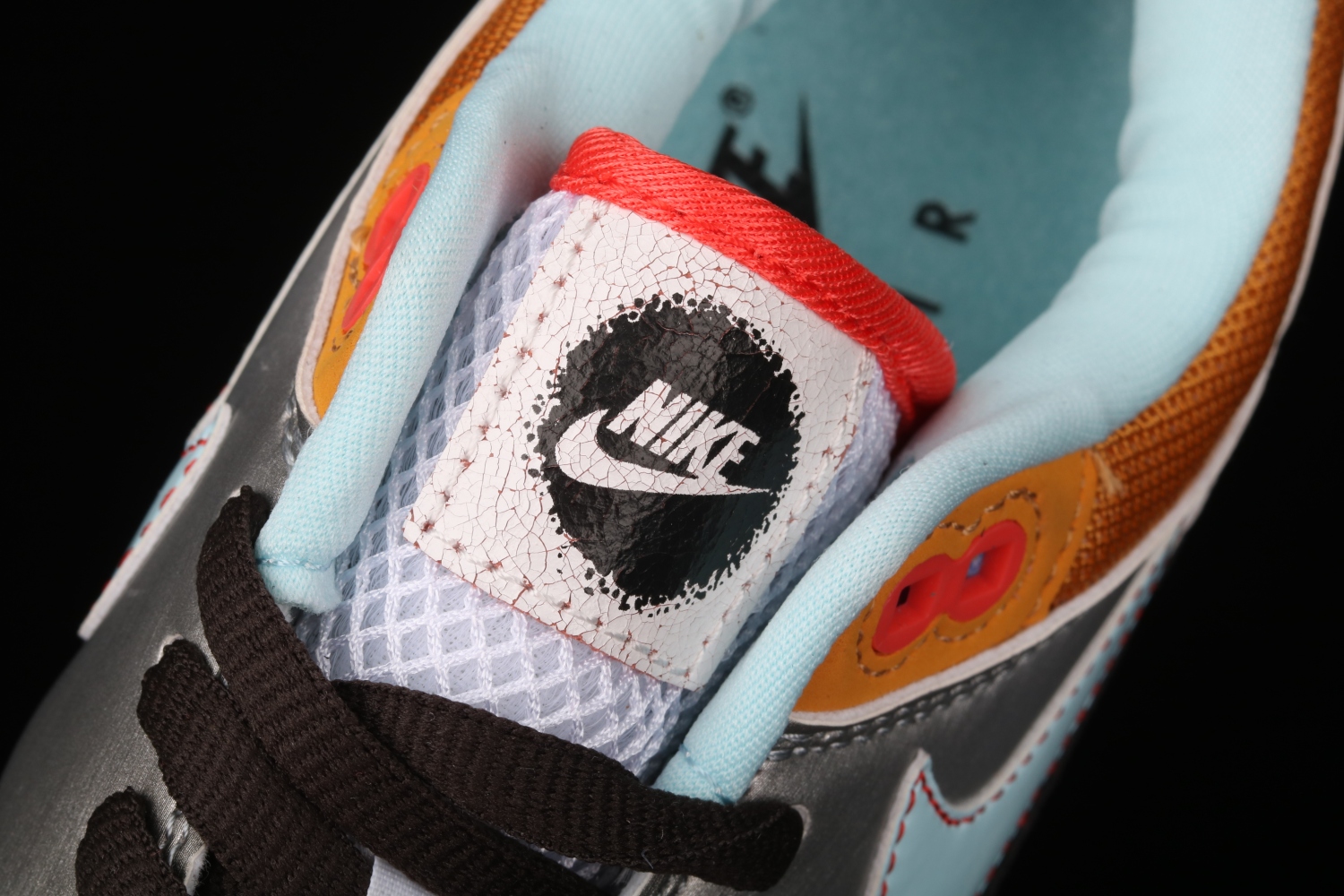 Nike Air Max 1 Graffiti Logo CZ8138-100​