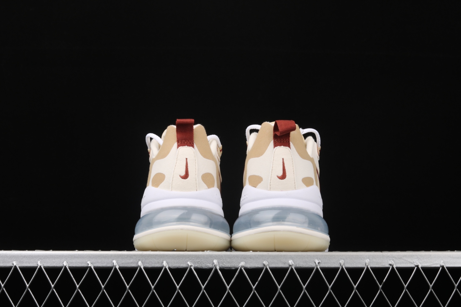 Nike Air Max 270 Equestrian (W) AT6174-700