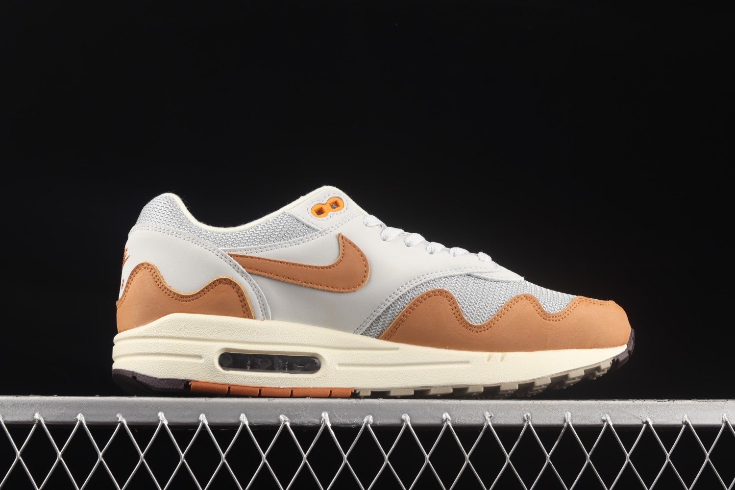Nike Air Max 1 Patta Waves Monarch DH1348-001