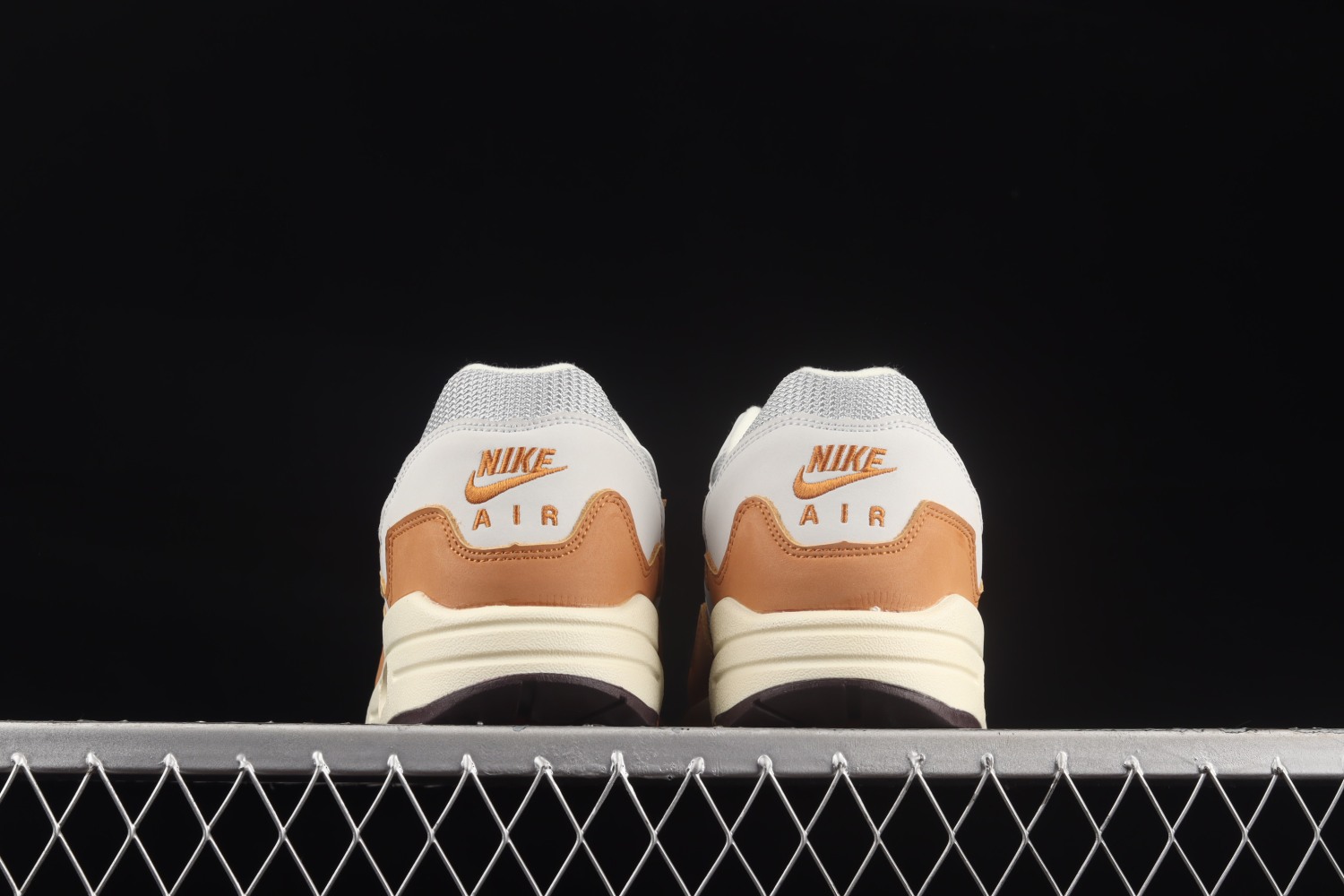 Nike Air Max 1 Patta Waves Monarch DH1348-001
