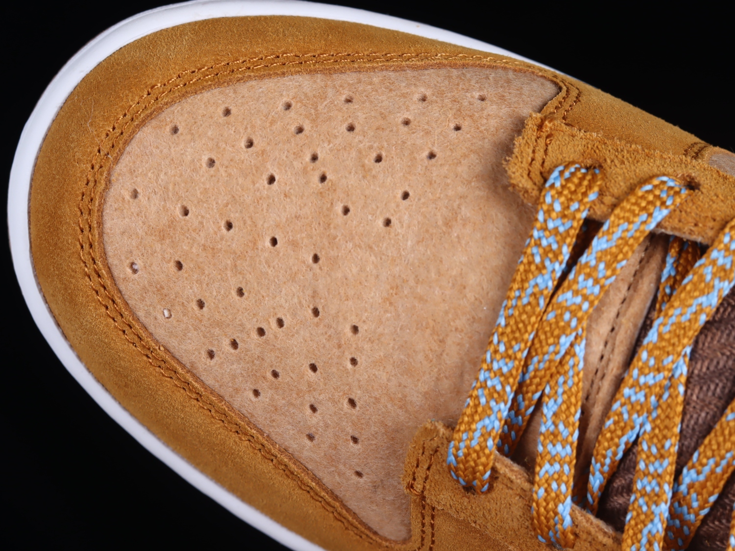 Nike Dunk Low SE Teddy Bear Parline DZ5350-288