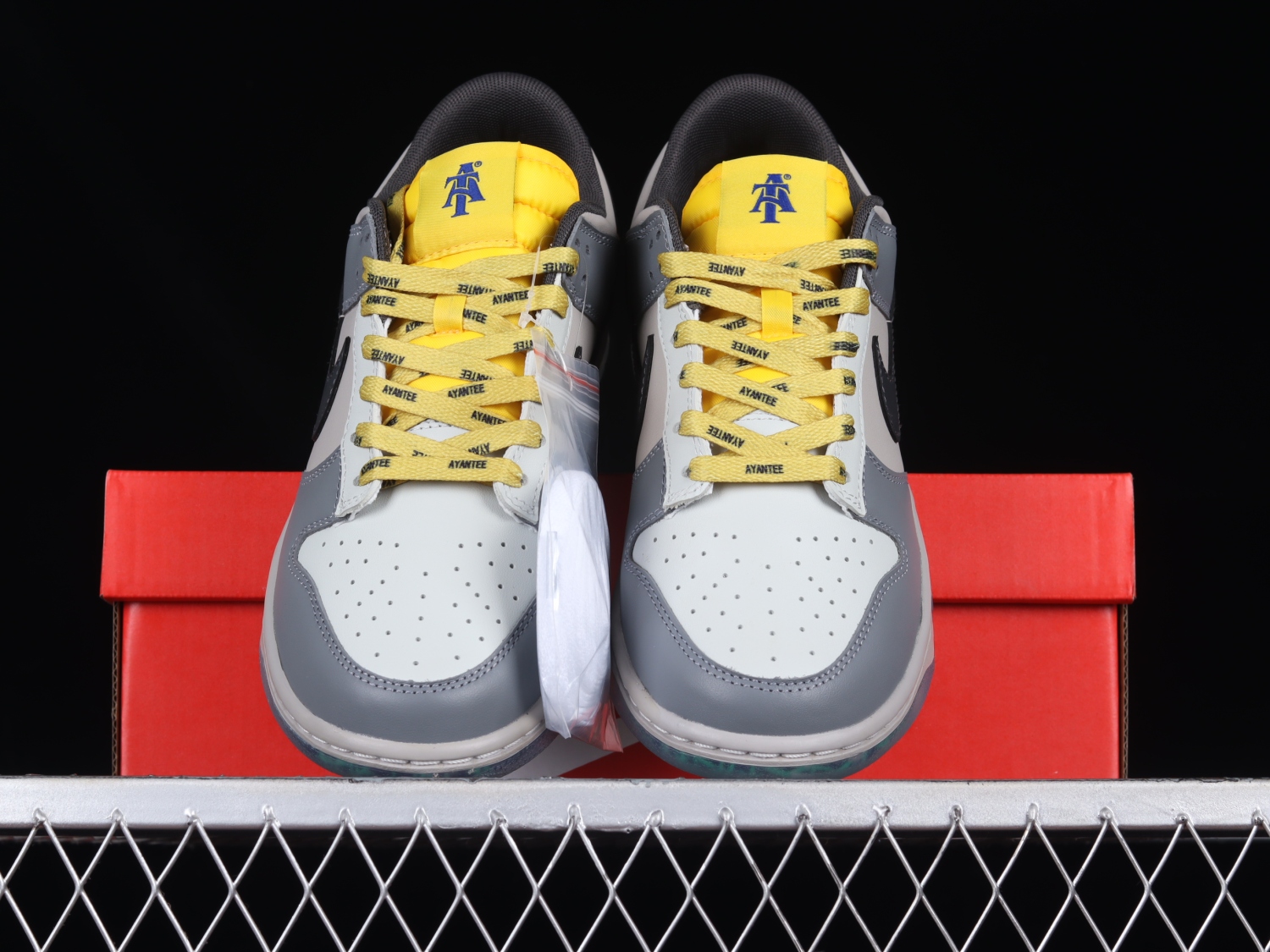 Nike Dunk Low North Carolina A&T DR6187-001