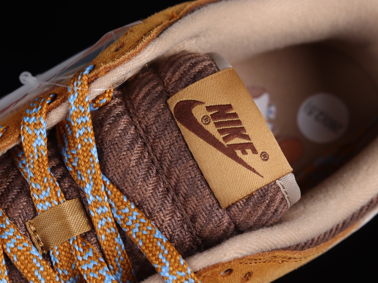 Nike Dunk Low SE Teddy Bear Parline DZ5350-288