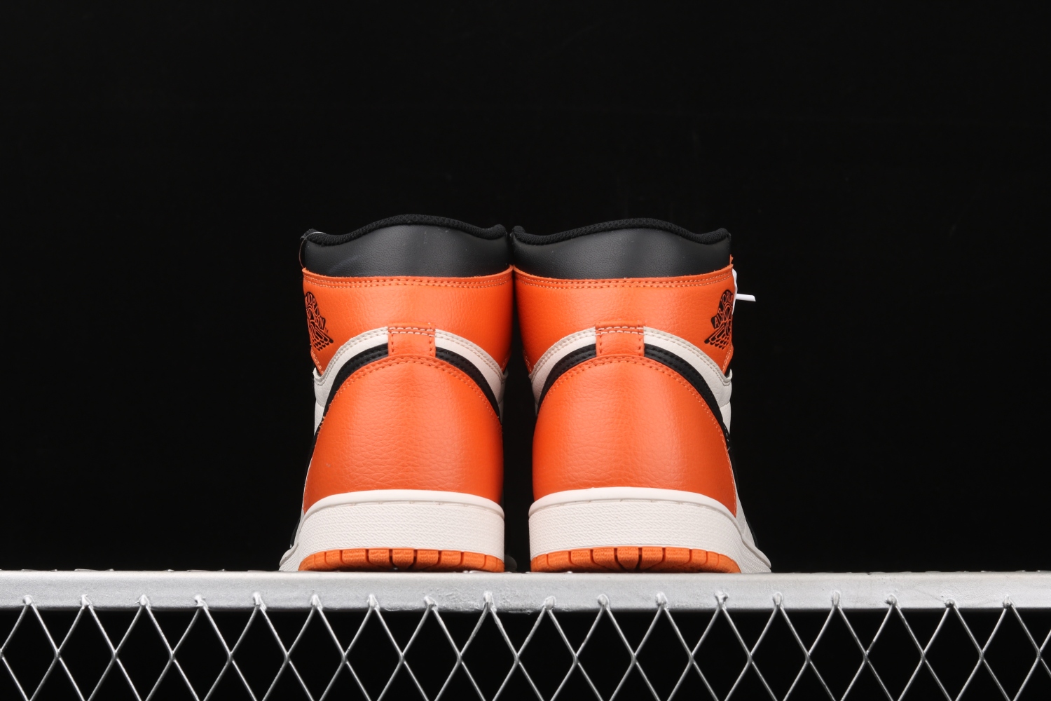 Jordan 1 Retro Shattered Backboard  555088-005