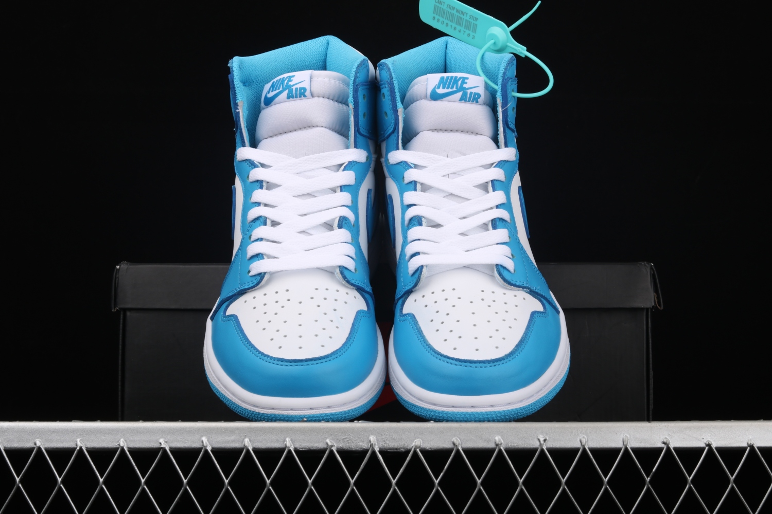 Jordan 1 Retro UNC 555088-117