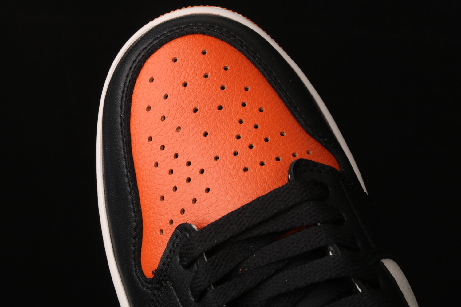 Jordan 1 Retro Shattered Backboard  555088-005
