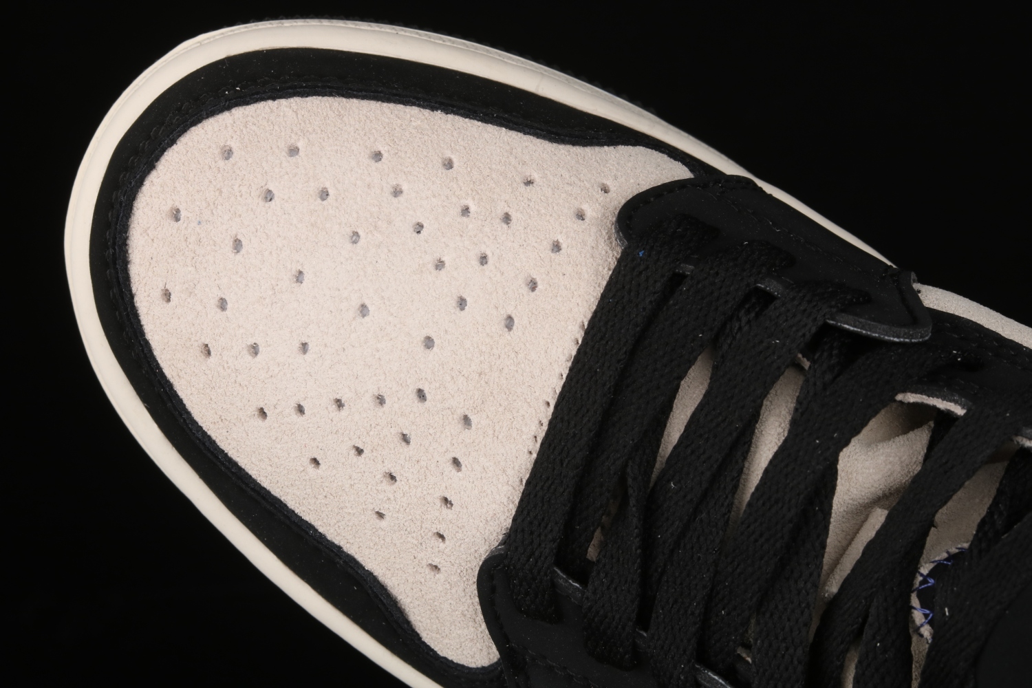 Jordan 1 Zoom Air CMFT PSG Paris Saint-Germain DB3610-105