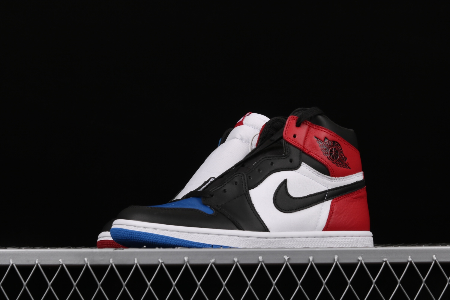Jordan 1 Retro Top 3 555088-026