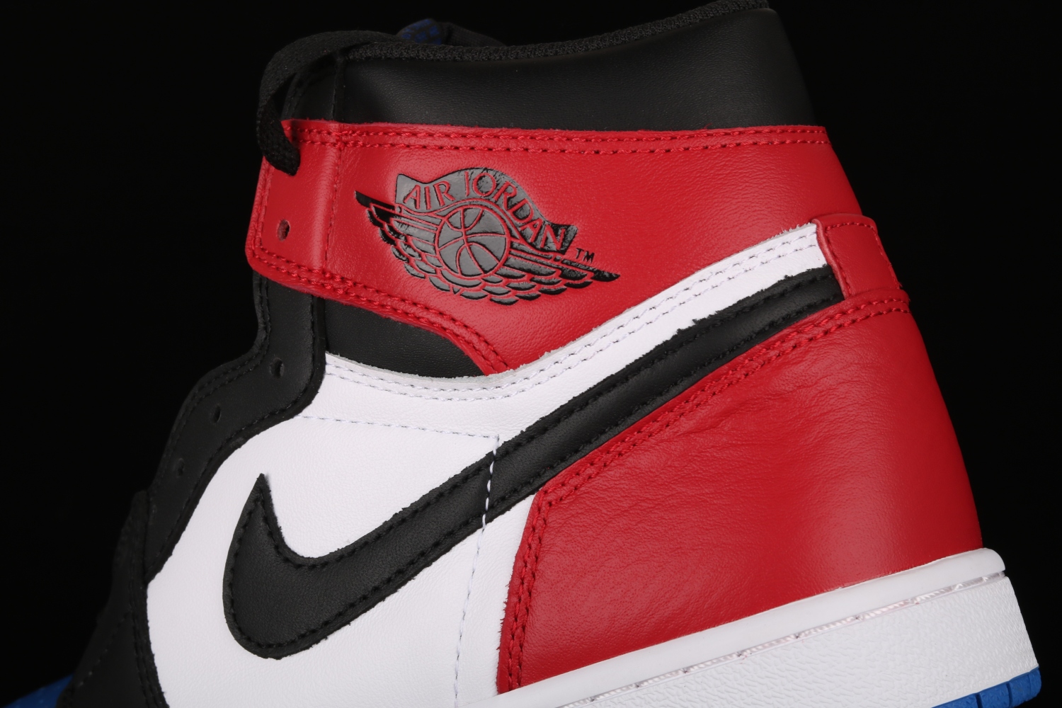 Jordan 1 Retro Top 3 555088-026