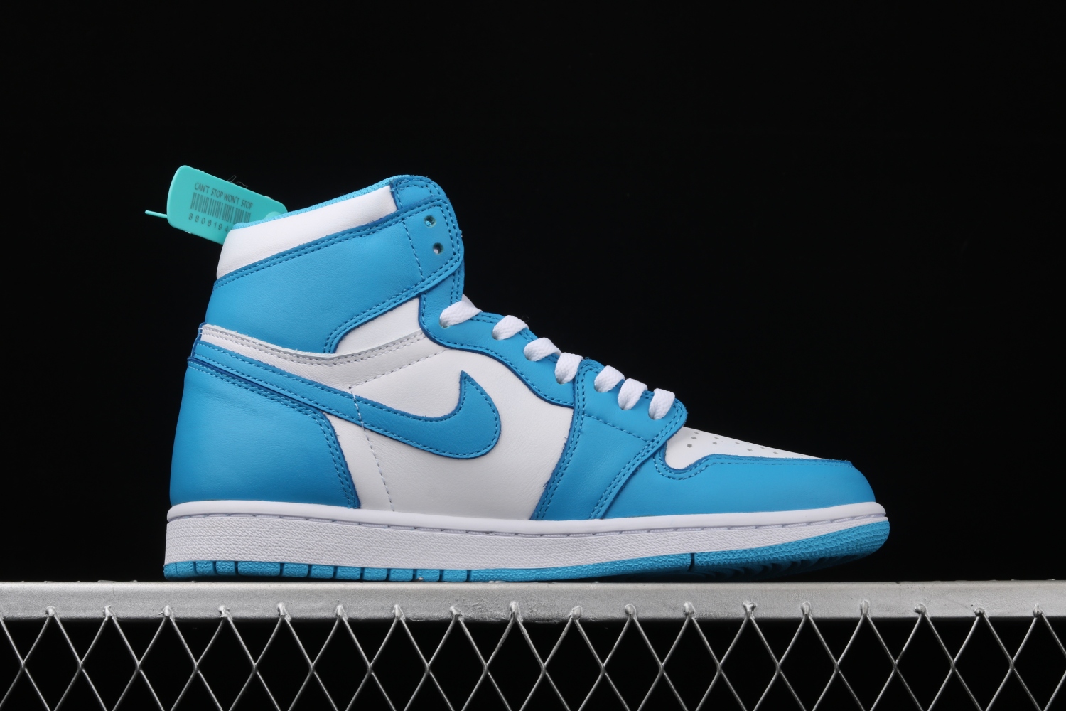Jordan 1 Retro UNC 555088-117