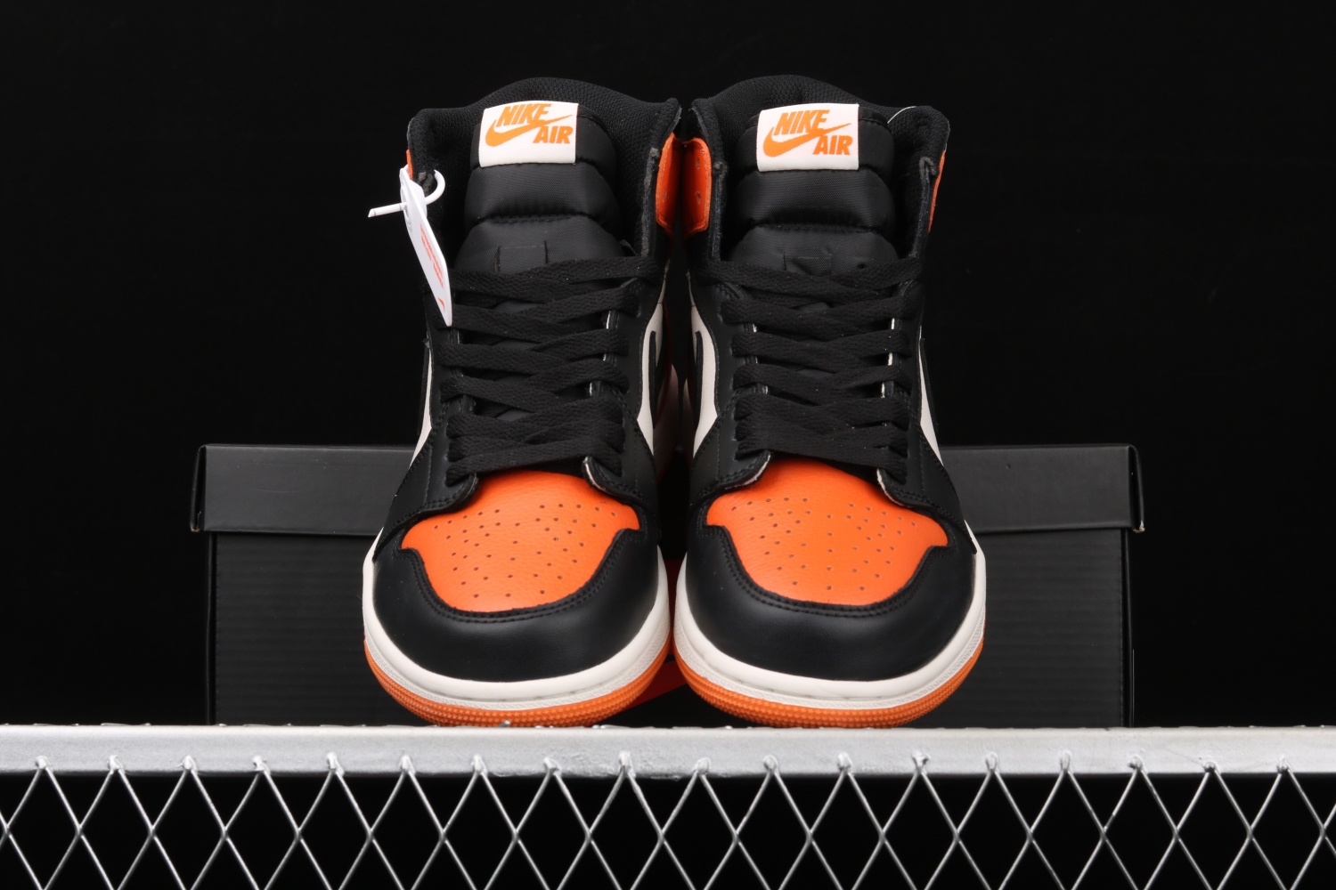 Jordan 1 Retro Shattered Backboard  555088-005